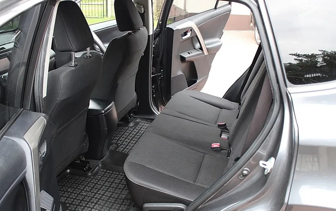 Toyota RAV4 cena 52900 przebieg: 128000, rok produkcji 2013 z Wolbrom małe 121
